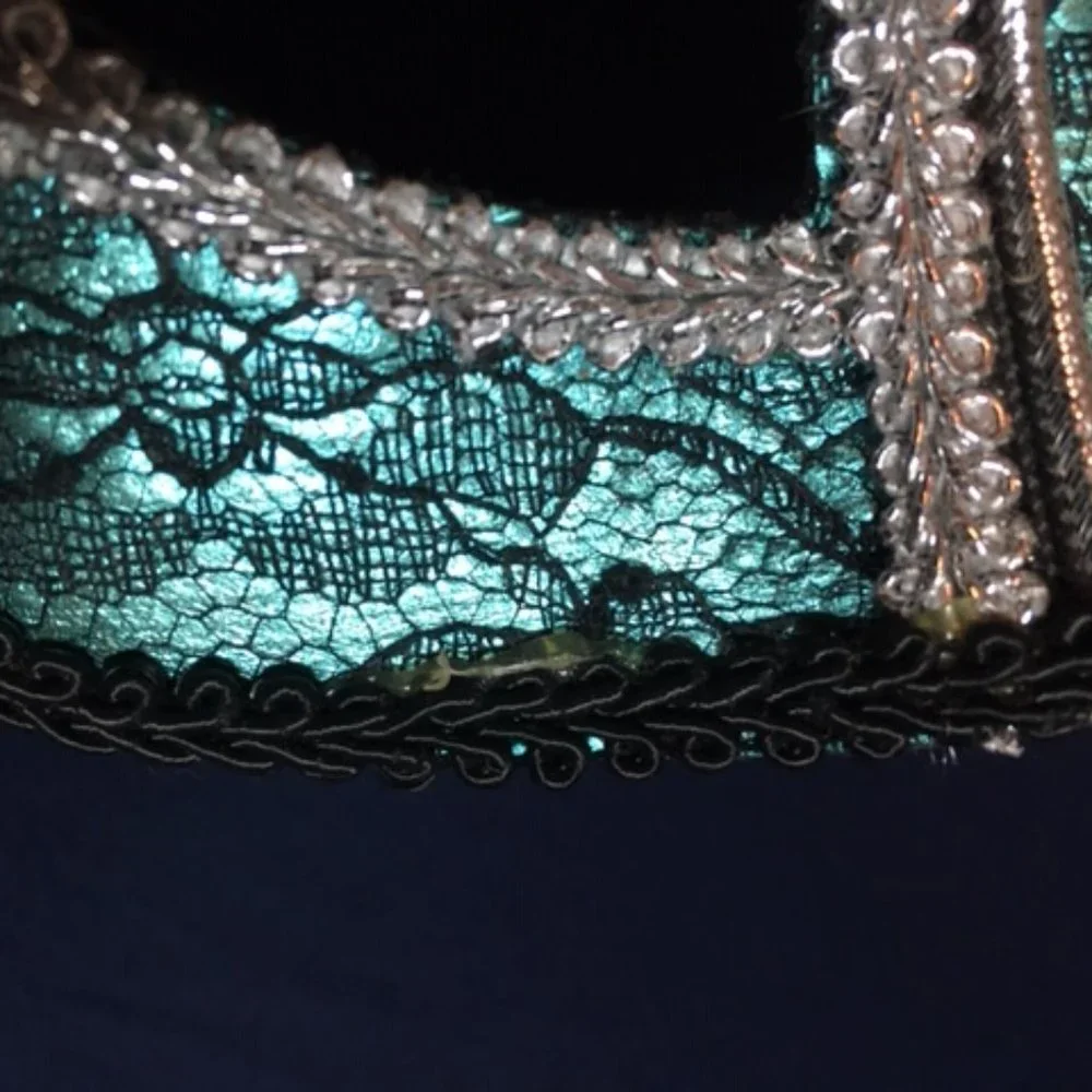 Turquoise Black Lace Peacock Feathers Masquerade Halloween Mask